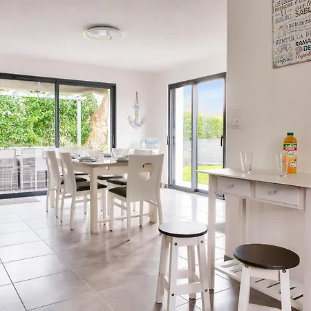 Maison Pour 7 - Jardin - Acces Pmr - 5min Casa vacanze *